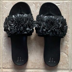 Black Flower Sandals